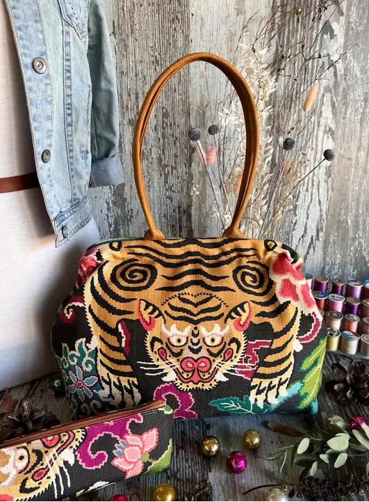 Le Tigre Molly, Atenti USA Handmade, Medium Mary Poppins Snap Frame Bag Colorful