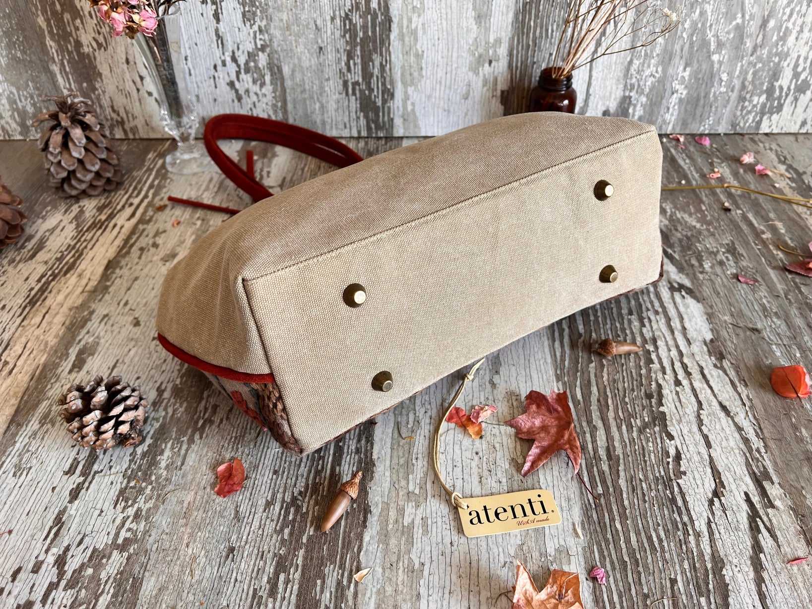 Stitches Molly, Atenti USA Handmade, Medium Embroidered Mary Poppins Snap Frame Bag Red Handle
