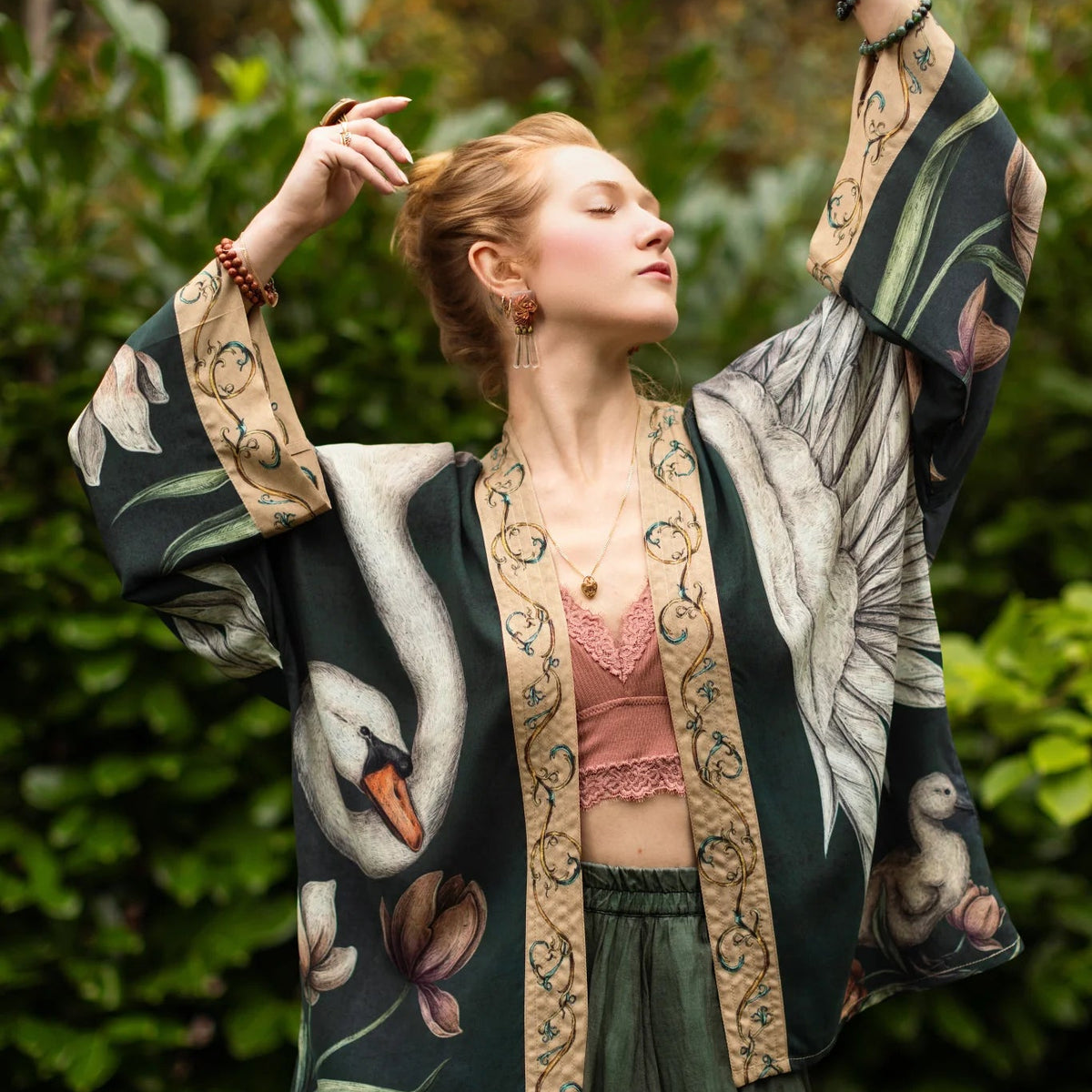 Market of Stars Under My Wing Cropped Pixie Duster