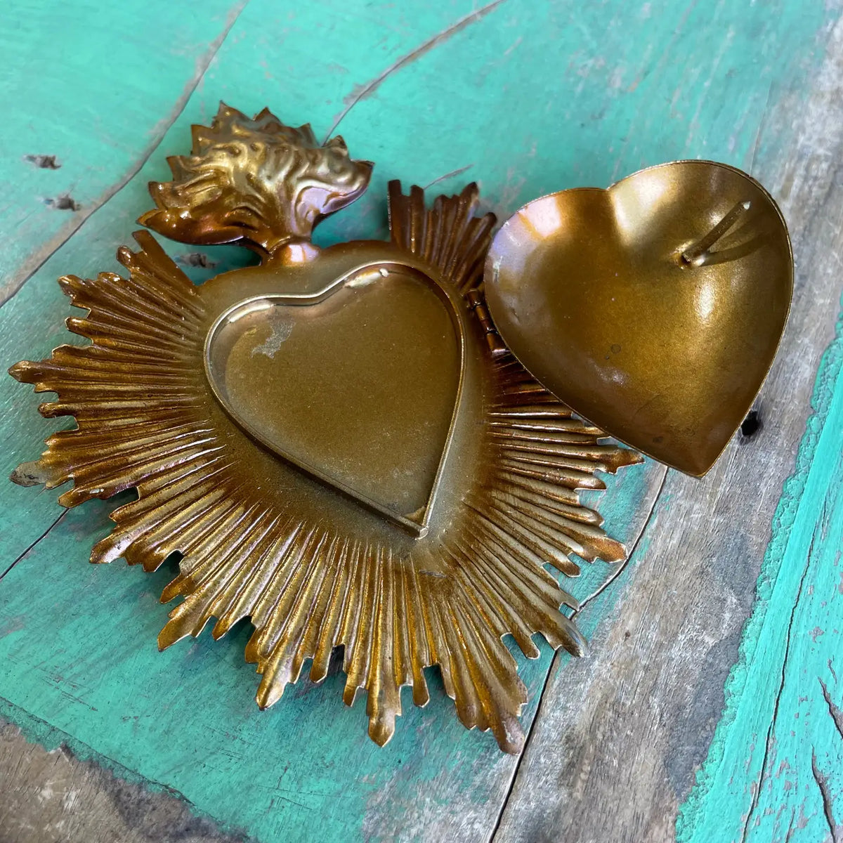 Flaming Sacred Heart 5" Box