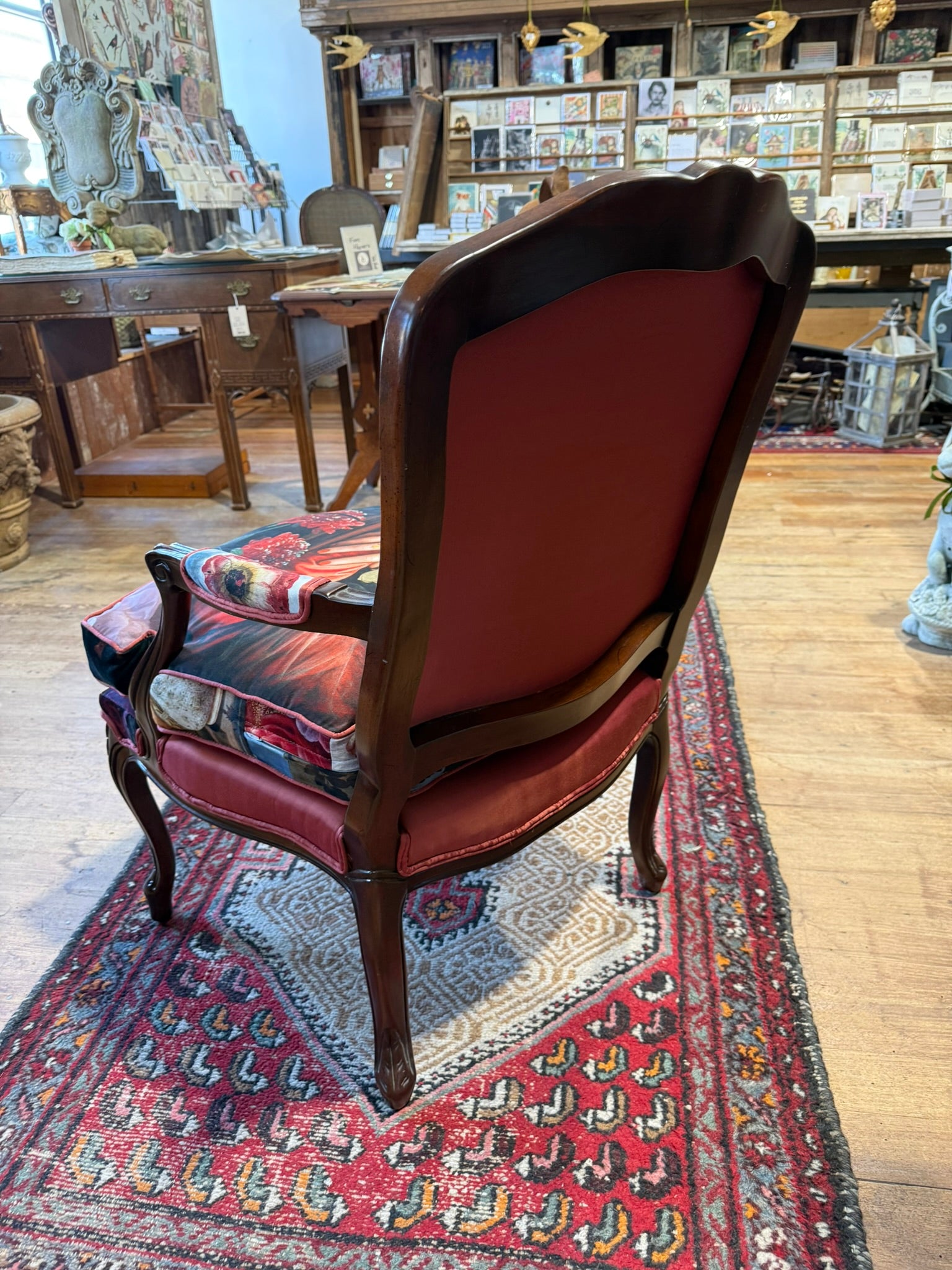 Mona Lisa-Inspired Chair