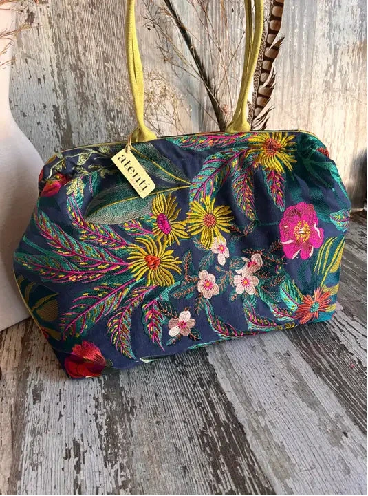 Flora Pioneer, Atenti USA Handmade, Embroidered Mary Poppins Snap Frame Bag Handheld