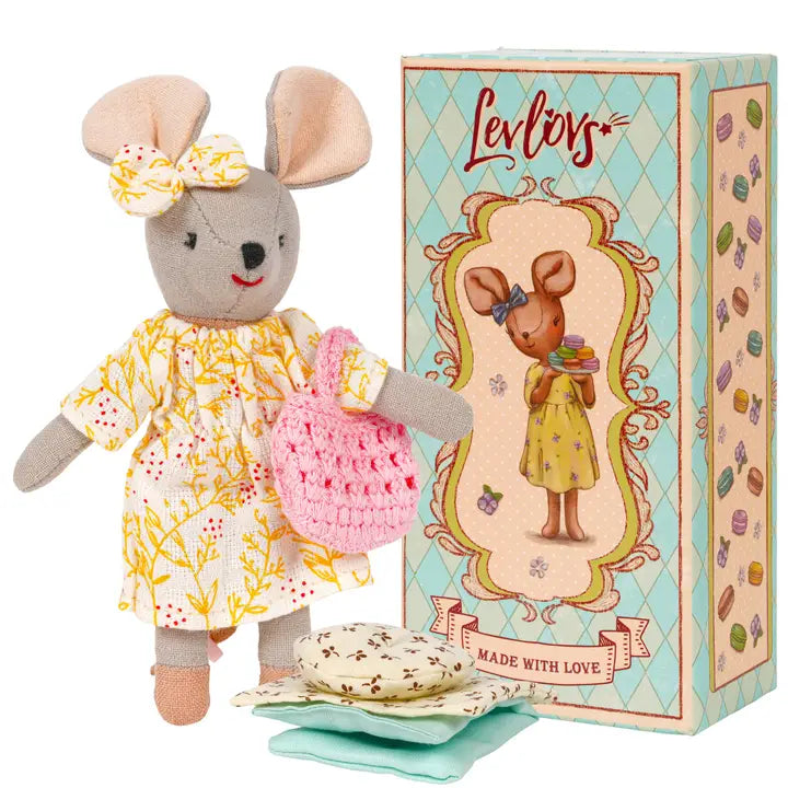Mouse and Macaroons 4