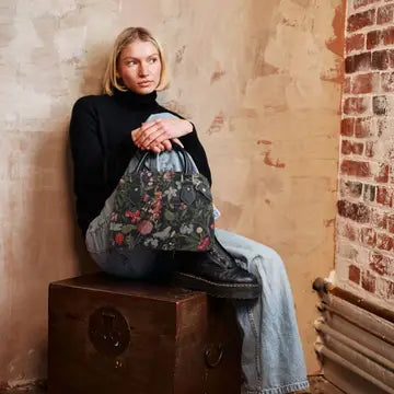 Conv-Mgdbk | Morning Garden Black Convertible Top Handle Purse Handbag